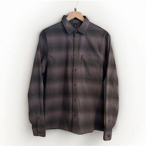 Lululemon Masons Peak Men’s Lightweight Button Down Shirt Medium